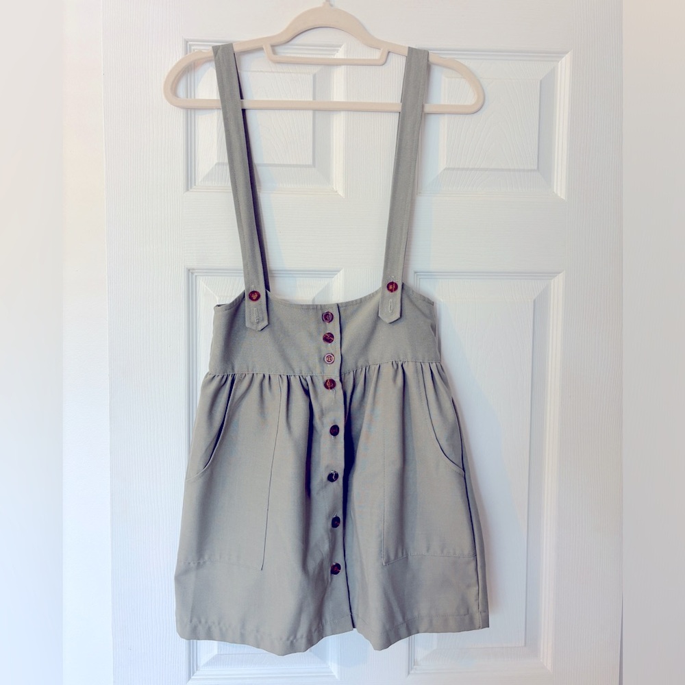 NEW WITH TAGS URBAN RENEWAL OVERALL DRESS SIZE M
